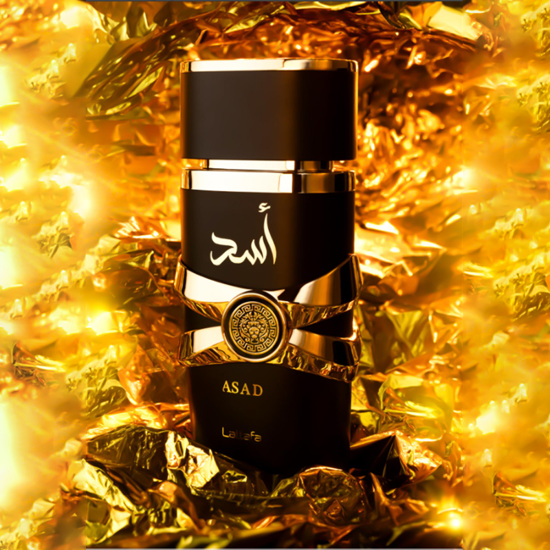 ¡Explora la esencia única de Asad de Lattafa Perfumes! arabe, oriental. Este perfume 100% original, con envío gratis a toda Colombia, es una fragancia Ámbar para Hombres que te transportará a un mundo de sofisticación y encanto. Lanzado en 2021, Asad cautiva desde el primer rociado.