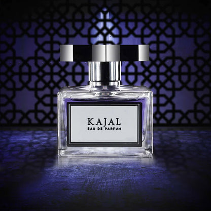 Descubre la esencia única de Kajal EDP de Kajal Eau de Parfum, Dubai, arabe, oriental, un perfume 100% original con envío gratuito a todo Colombia. Sumérgete en una experiencia olfativa, seductora y duradera, con una exquisita fusión de notas tropicales y exóticas.