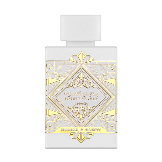 Descubre la majestuosidad de Bade'e Al Oud Oud for Glory de Lattafa Perfumes en nuestra tienda online. Esta joya de la familia olfativa Ámbar Amaderada, diseñada tanto para hombres como mujeres, es la esencia de la elegancia y el lujo. Como parte de nuestra destacada colección de perfumería árabe, Bade'e Al Oud Oud for Glory es 100% original, garantizando autenticidad y calidad. Aprovecha la última tendencia con el mejor precio y envío gratuito a todo Colombia.